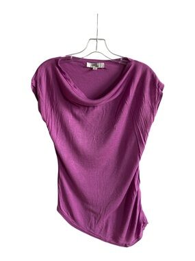 One 7 Six Small Grecian Folds Orchid Berry Modern Y2K Cowlneck Short Sleeve Top